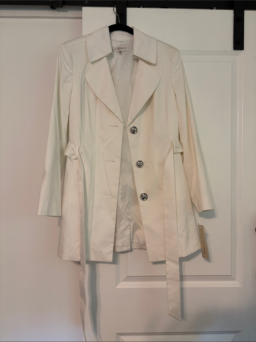 Evan Picone Ivory Trench Coat with Belt